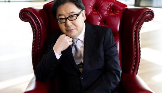 秋元康は嫁・高井麻巳子と結婚が決まっていたのにファンクラブを発足！引退後の現在はマルチに活動